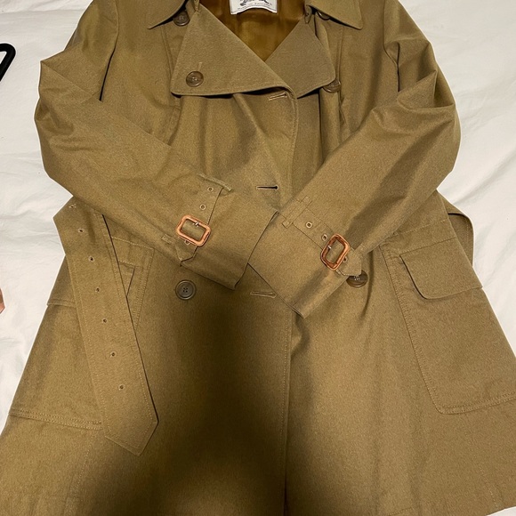 Burberry Trench Coat - Picture 5 of 10